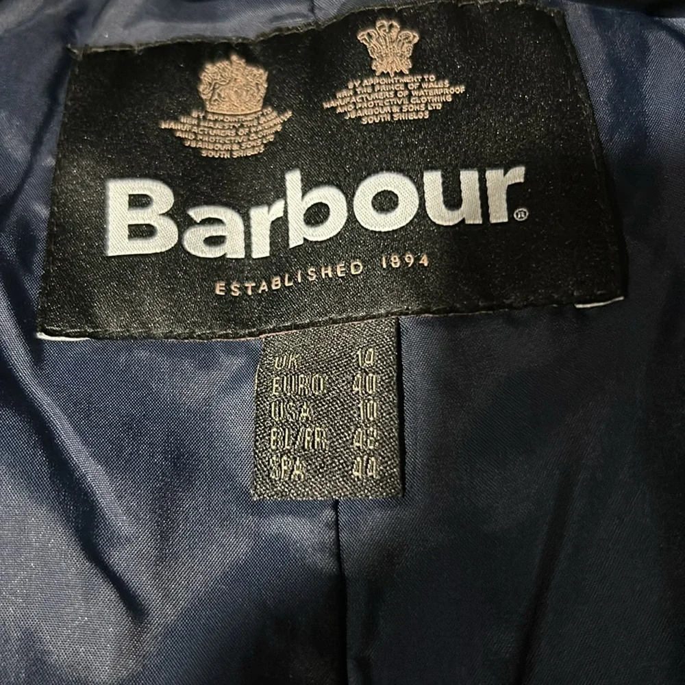 Barbour Quilted Utility Jacket in Charcoal - Picture 10 of 11